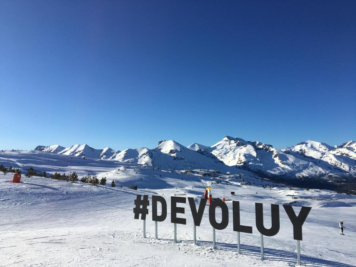 Eden Sur Les Pistes Avec Vue Panoramique Sur La Vallee La Joue du Loup Luaran gambar