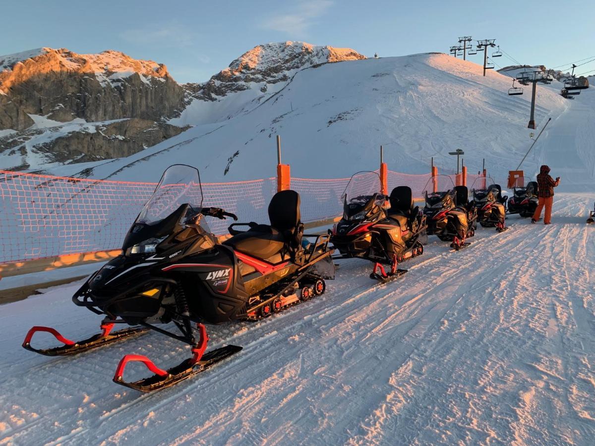 Eden Sur Les Pistes Avec Vue Panoramique Sur La Vallee La Joue du Loup Luaran gambar