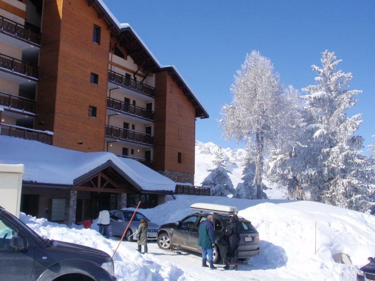 Eden Sur Les Pistes Avec Vue Panoramique Sur La Vallee La Joue du Loup Luaran gambar